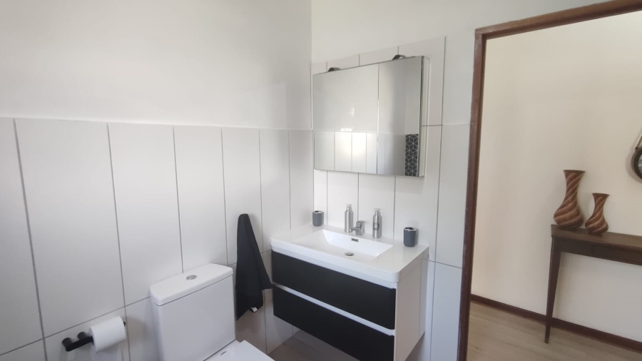 3 Bedroom Property for Sale in Stilbaai Wes Western Cape